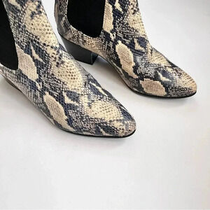Sam Edelman Chelsea Python Snake Print Ankle Boot Size 7